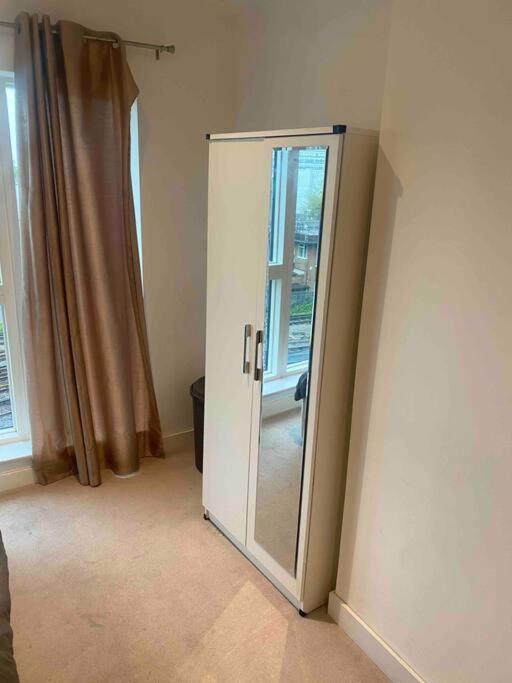 Luxury 2 Bed Ensuite 2 Bathroom Apartment East Croydon South Norwood Bagian luar foto